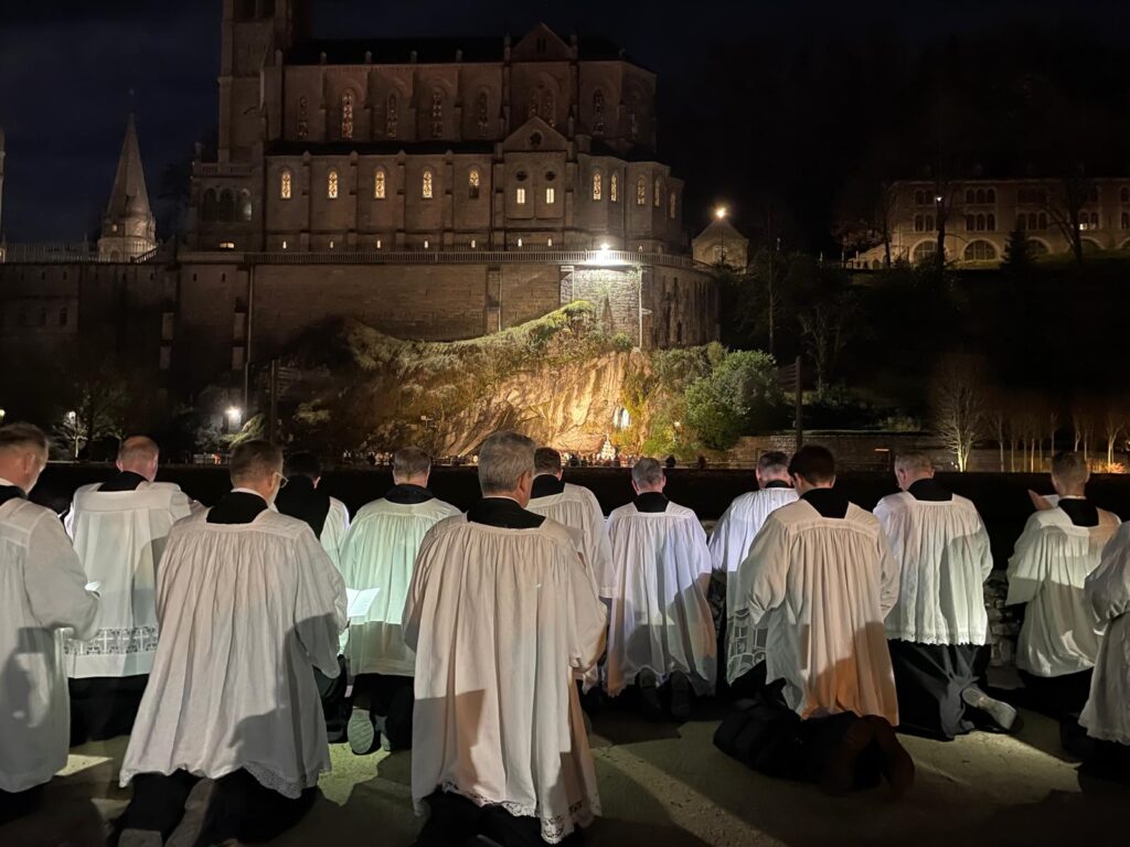 La Fraternité a renouvelé sa consécration